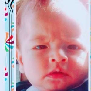 Meet your Posher, Estefania